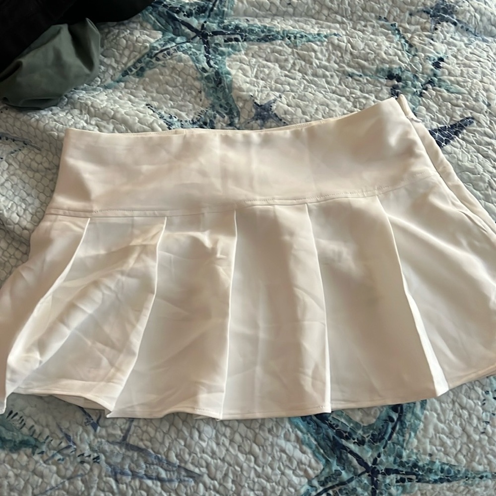 FOREVER 21 pleated ruffle skater skirt